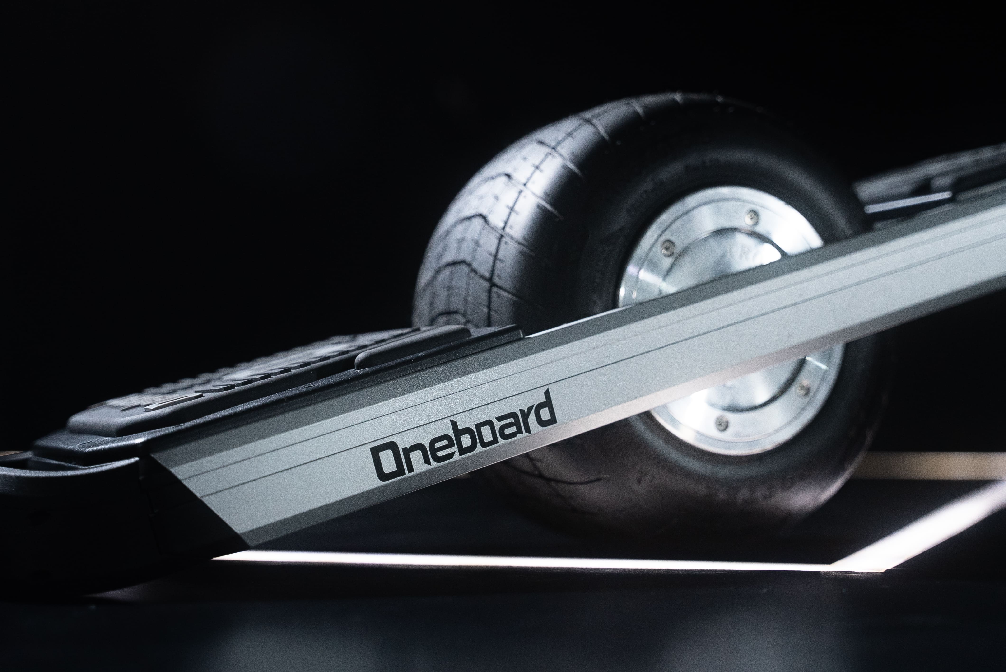 アッシー　Oneboard 電動スケートボード Oneboard本体